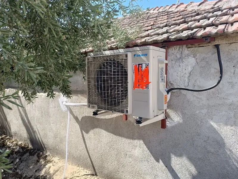 Daikin Sensira FTXF35F 12000 Btu/h R32 Inverter Split Klima A++ Enerji Sınıfı ile Yüksek Verimlilik