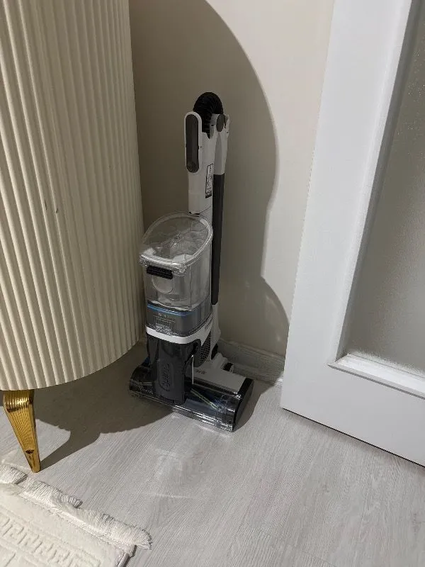 Shark Powerpro Turbo Başlıklı Şarjlı Dikey Süpürge