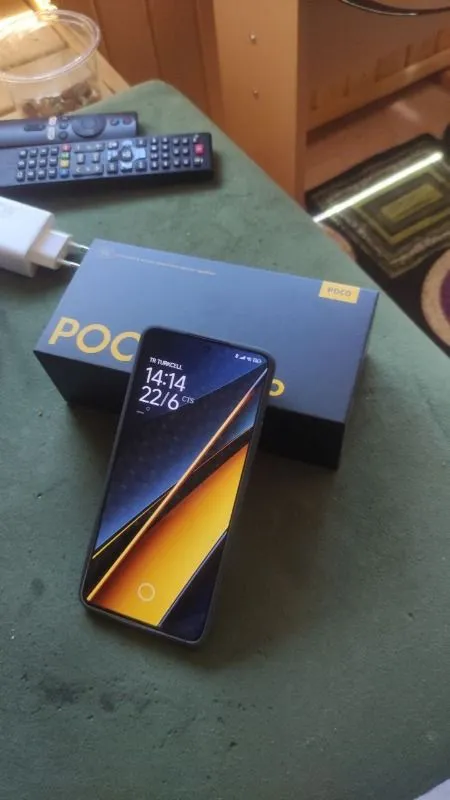 POCO X6 Pro