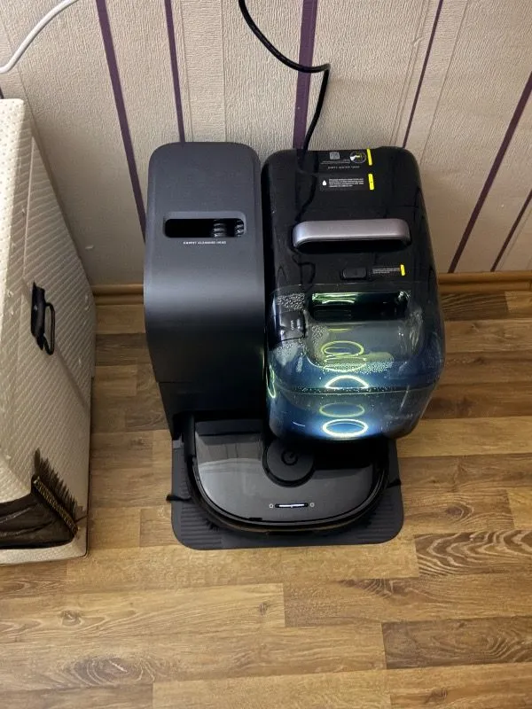 Eufy Omni E28 20.000 Pa, Halı ve Koltuk Yıkamalı Robot Süpürge