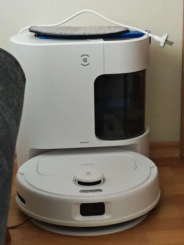 ECOVACS Akıllı Robot Süpürge, 8000Pa Emiş Gücü, 2’si 1 Arada Süpürme ve Paspaslama, TrueMapping Lazer Navigasyon, 300 Dakika Çalışma Süresi