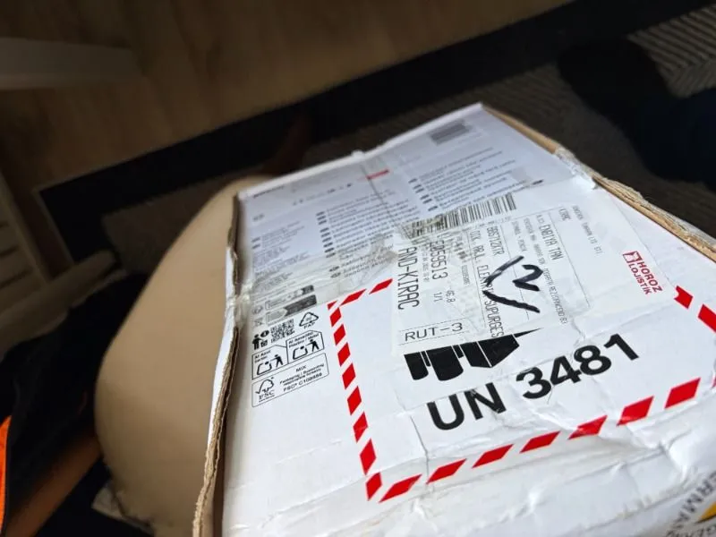 Bosch BBS712XTR Şarjlı Süpürge Unlimited 7, Siyah Toz Haznesi Var ve Güçlü Emiş Teknolojisi