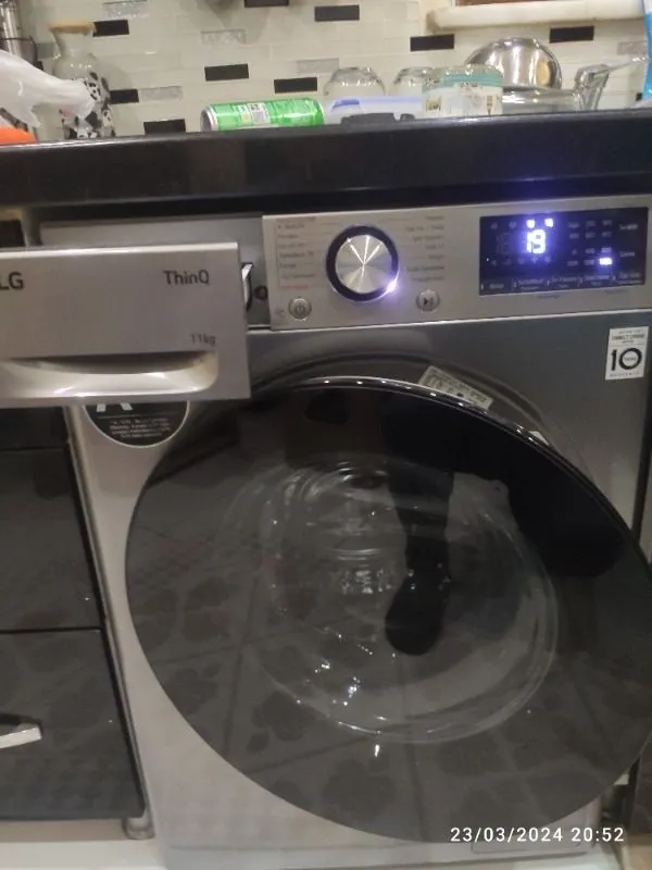 LG F4Y7EYWYP 11 kg 1400 Devir Enerji Sınıfı A Çamaşır Makinesi Yıkama Kapasitesi ile Güçlü Performans