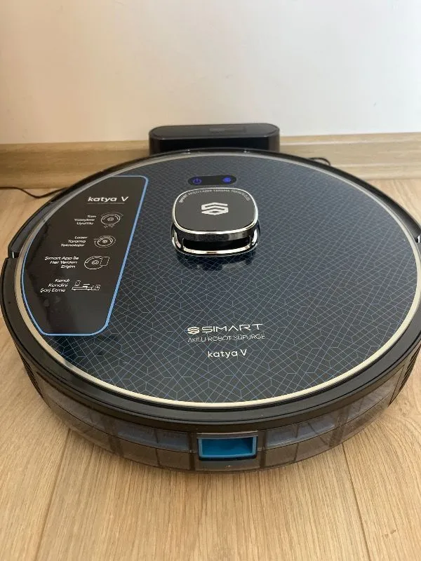 Fakir Darky Comfort Dikey Kablolu Süpürge 1 L Toz Haznesi ile Ergonomik Kullanım Mor-Mavi Renk