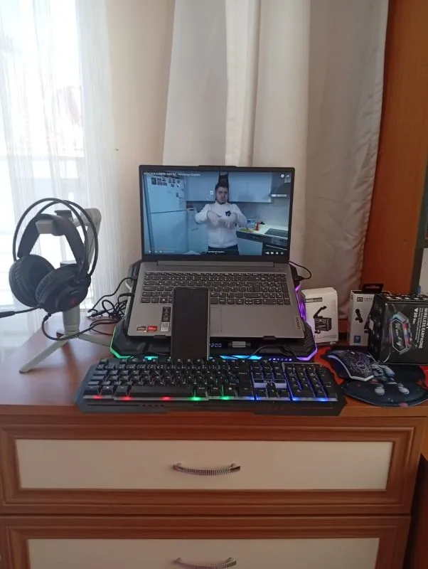 Lenovo Ideapad Slim 3 AMD Ryzen 7 5825U 16GB 512GB SSD Freedos 15.6″ FHD Taşınabilir Bilgisayar 82XM00U4TX
