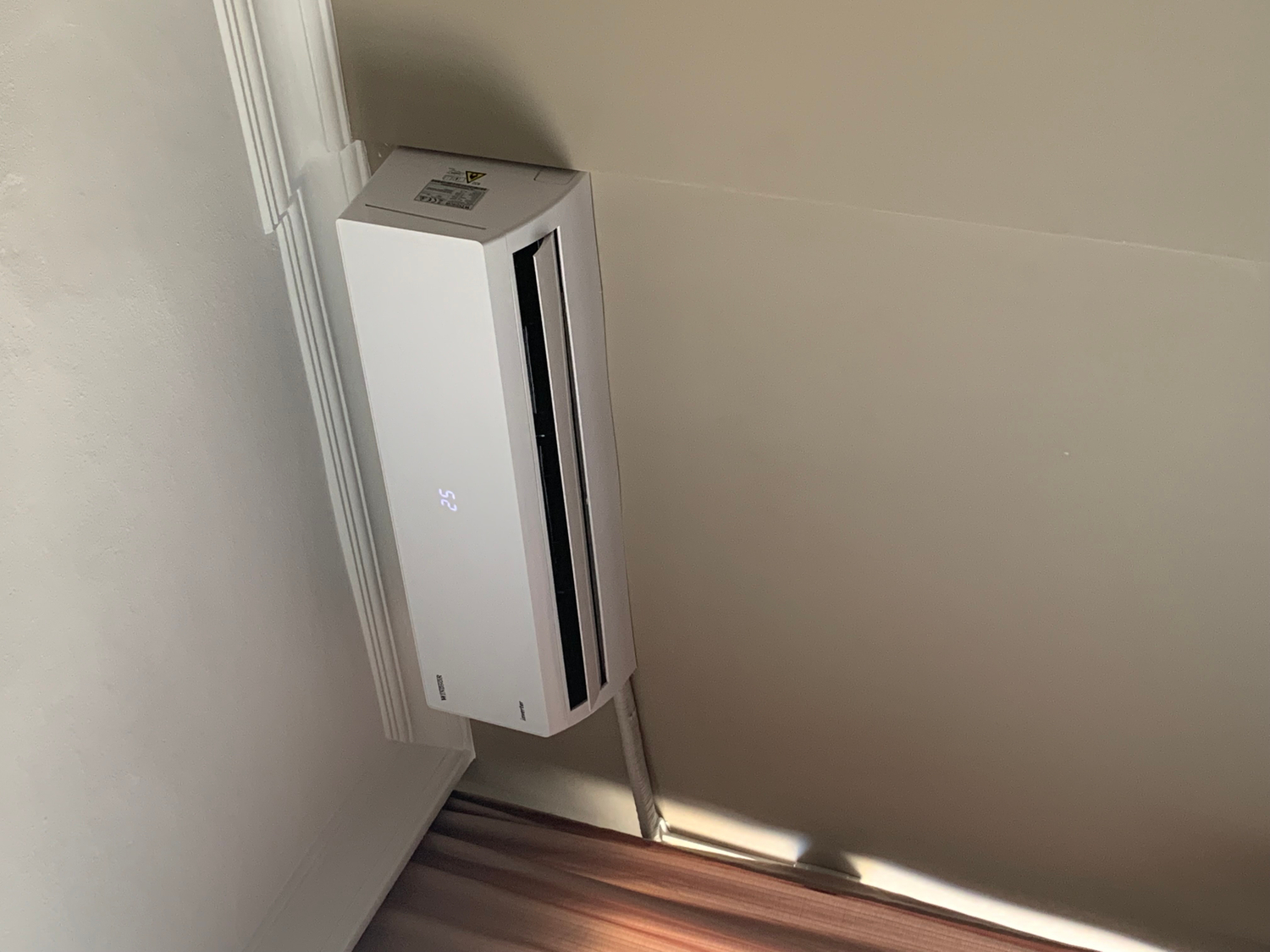 Miele Triflex HX2 Lotus Beyazı - Şarjlı Dik Süpürge