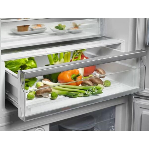 Electrolux LNT6ME46X3 481 Litre No Frost Kombi Buzdolabı E Enerji Sınıfı ile Hızlı Soğutma Özelliği