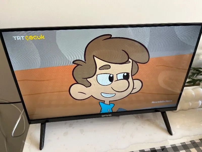 Onvo 24OVF6000H 24 inç HD Ready Smart TV LED Ekran 60 Hz Dahili Uydu Alıcılı